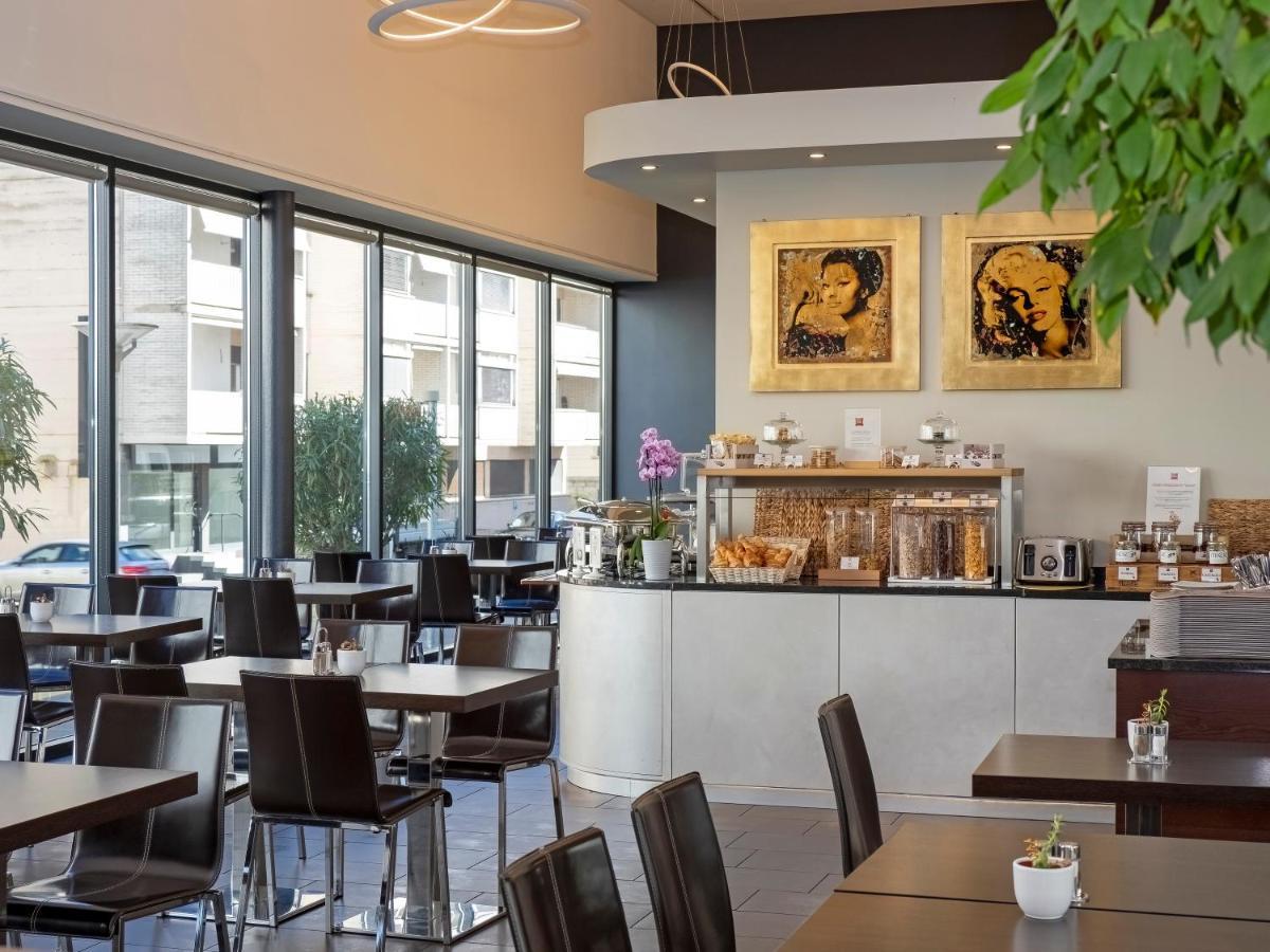 Ibis Locarno Hotel Bagian luar foto
